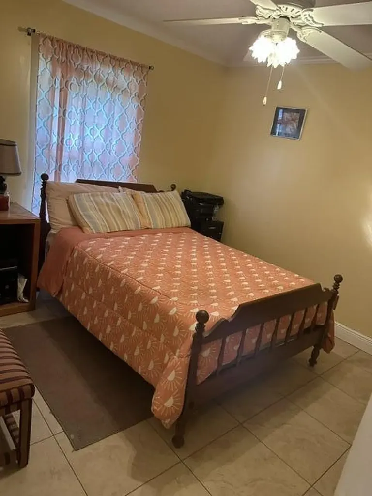 6045 Carthage Circle N Lake Worth FL 33463