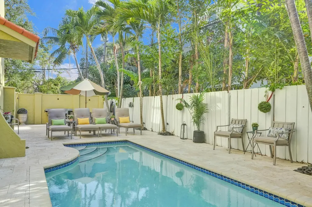 1411 NE 7th Street Fort Lauderdale FL 33304