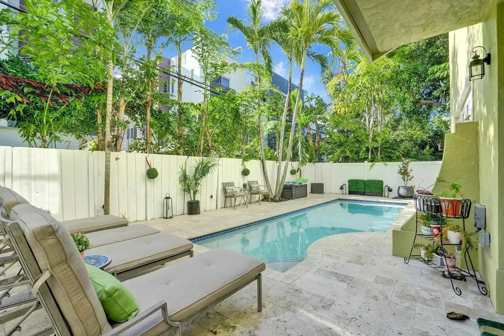 1411 NE 7th Street Fort Lauderdale FL 33304