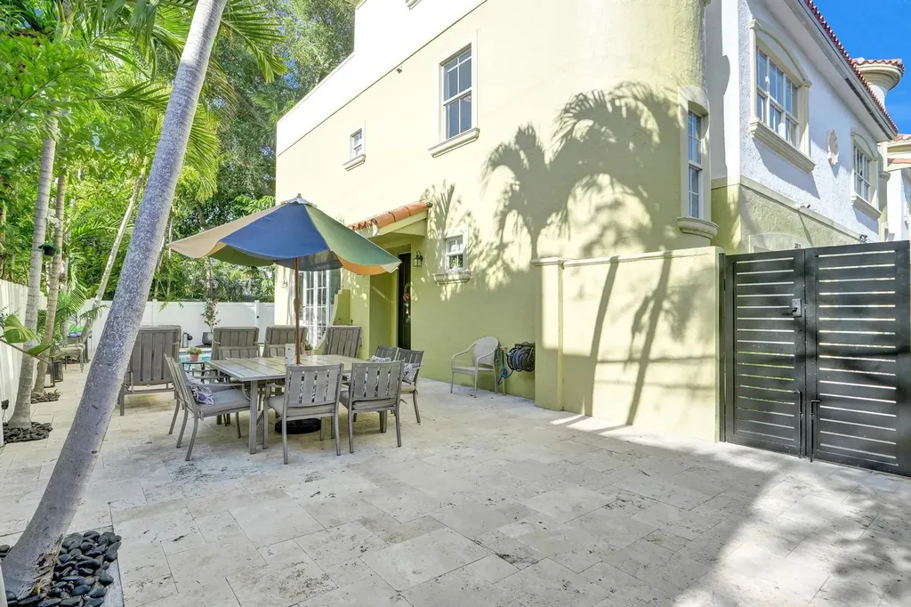 1411 NE 7th Street Fort Lauderdale FL 33304