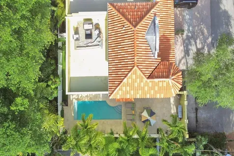 1411 NE 7th Street Fort Lauderdale FL 33304