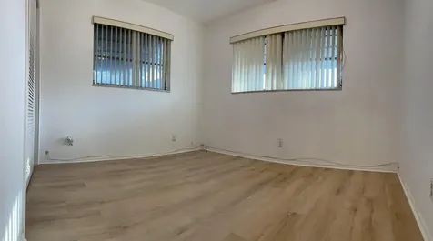 1650 NW 43rd Street Oakland Park FL 33309