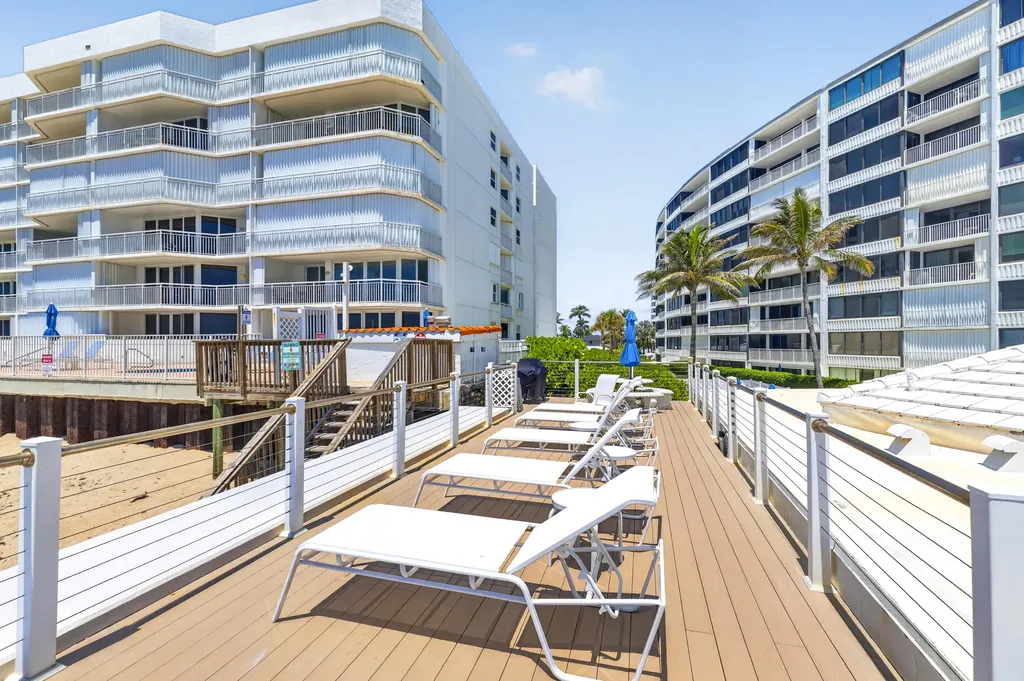 3589 S Ocean Boulevard South Palm Beach FL 33480