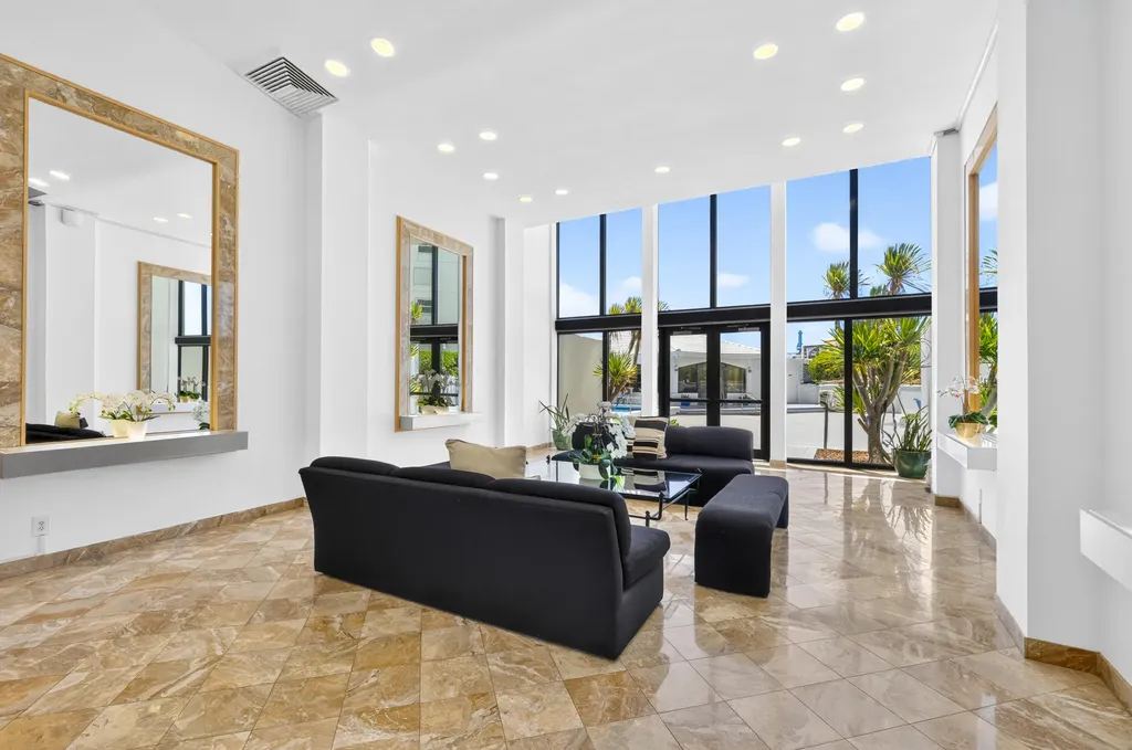 3589 S Ocean Boulevard South Palm Beach FL 33480