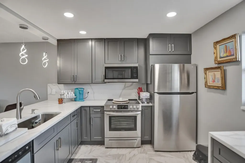 130 NE 26th Avenue Boynton Beach FL 33435