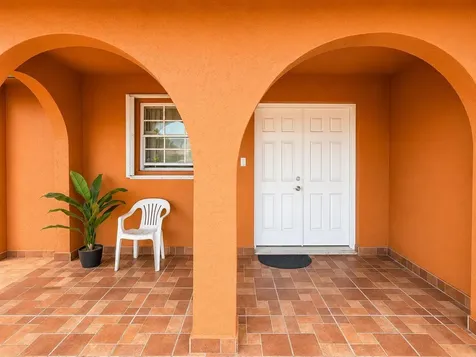 4210 W 10th Court Hialeah FL 33012