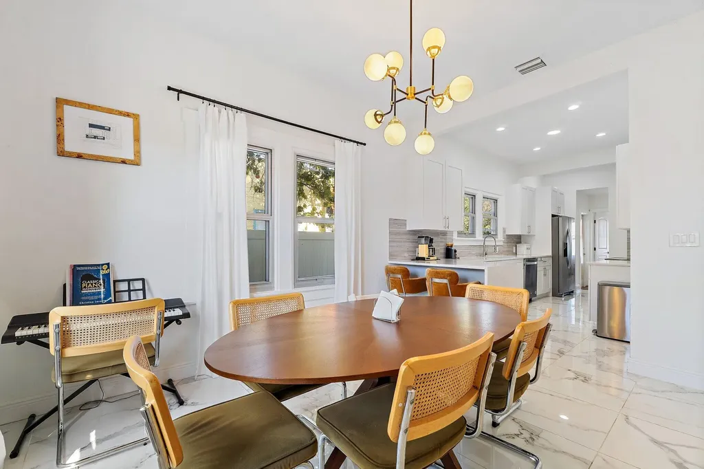423 Avenida Alegre West Palm Beach FL 33405