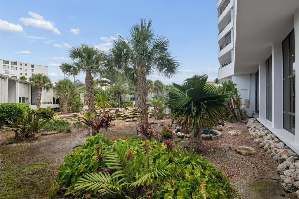 3589 S Ocean Boulevard South Palm Beach FL 33480