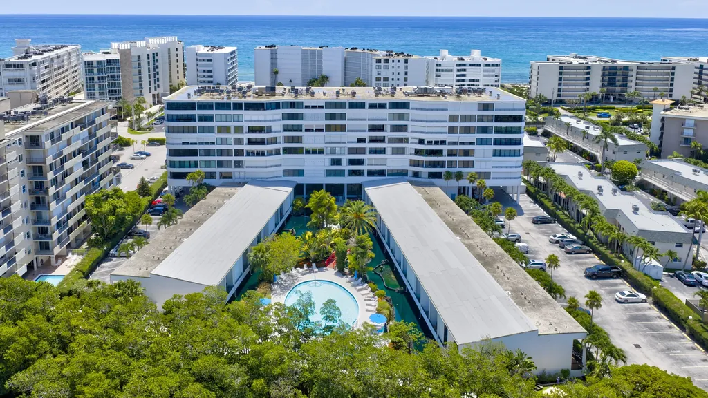 3589 S Ocean Boulevard South Palm Beach FL 33480