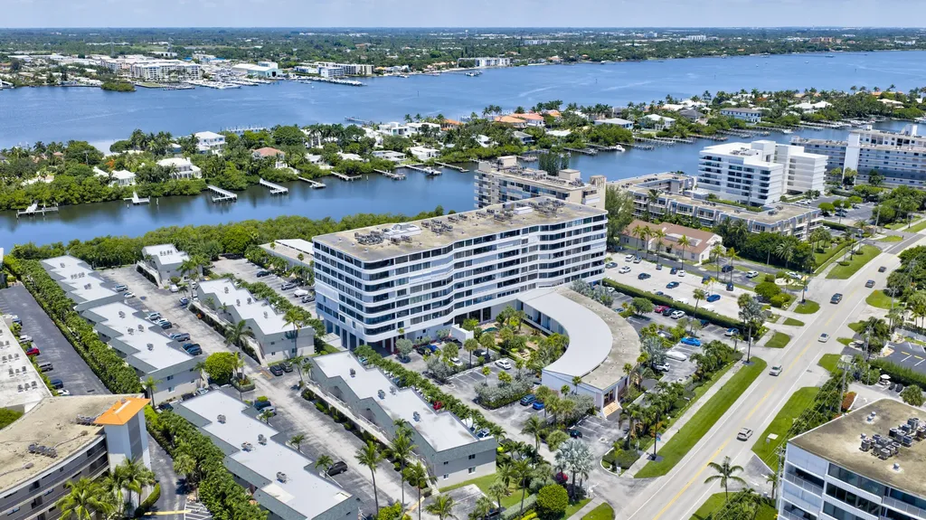 3589 S Ocean Boulevard South Palm Beach FL 33480
