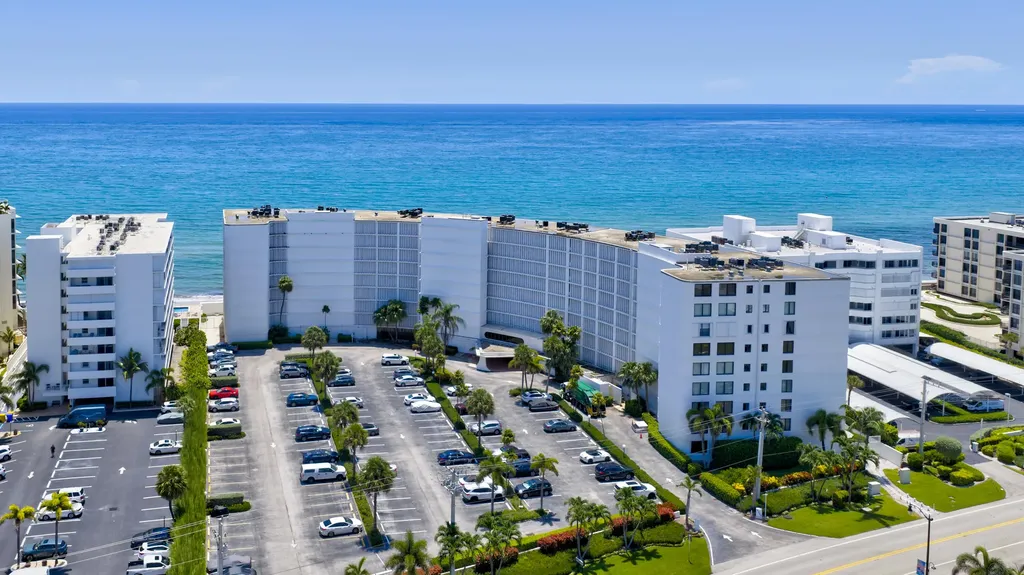 3589 S Ocean Boulevard South Palm Beach FL 33480