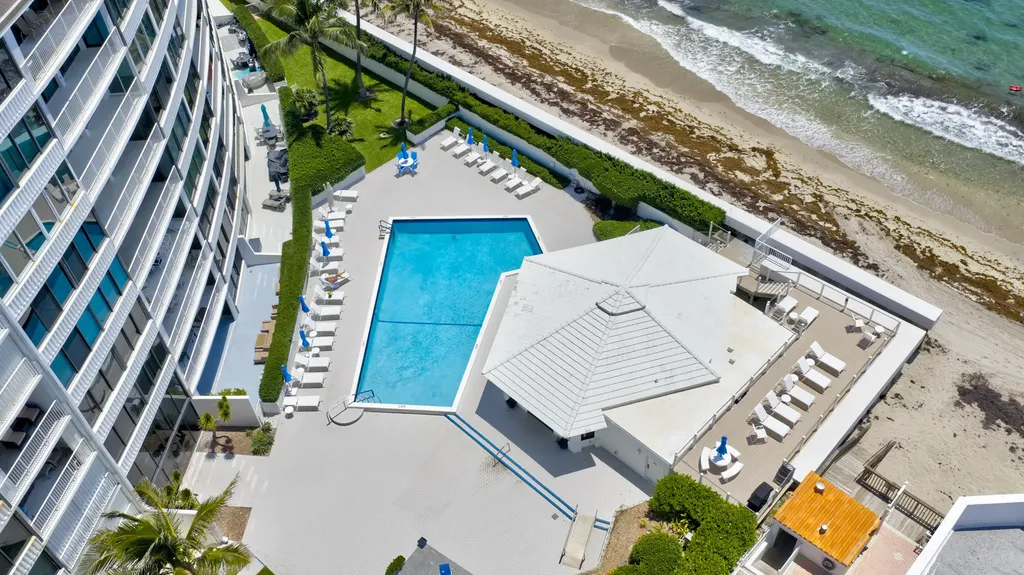 3589 S Ocean Boulevard South Palm Beach FL 33480
