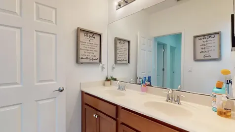 1992 NW Cataluna Circle Port St Lucie FL 34986