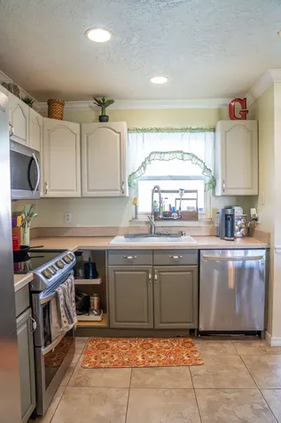 2445 NE 16th Court Jensen Beach FL 34957