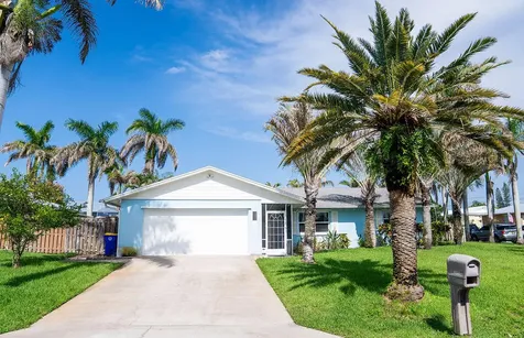 2445 NE 16th Court Jensen Beach FL 34957
