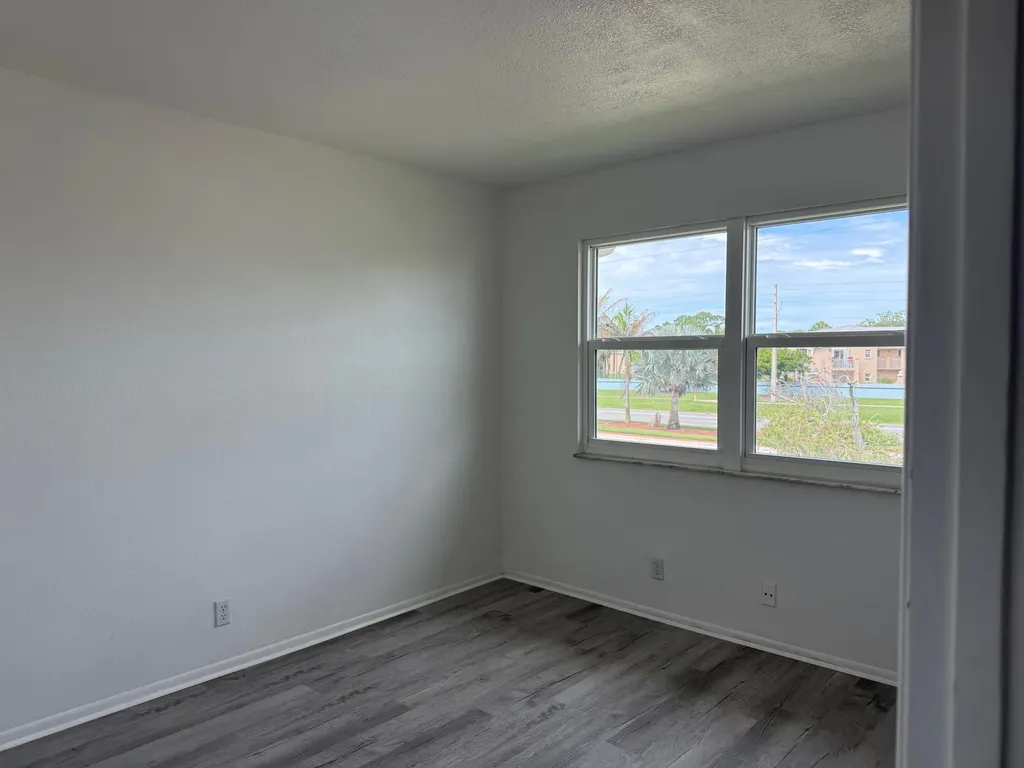 1536 SE Royal Green Port St Lucie FL 34952