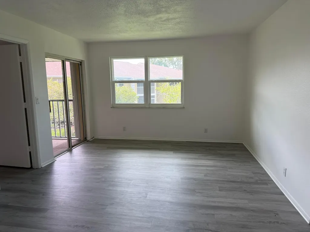 1536 SE Royal Green Port St Lucie FL 34952