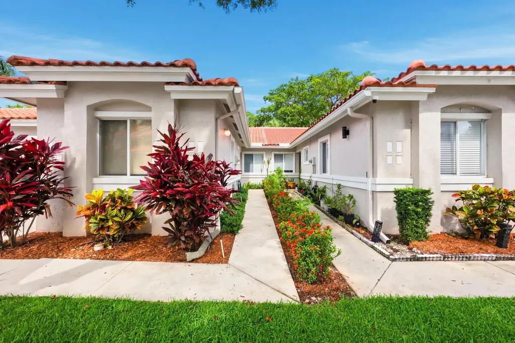 10432 Lake Vista Circle Boca Raton FL 33498