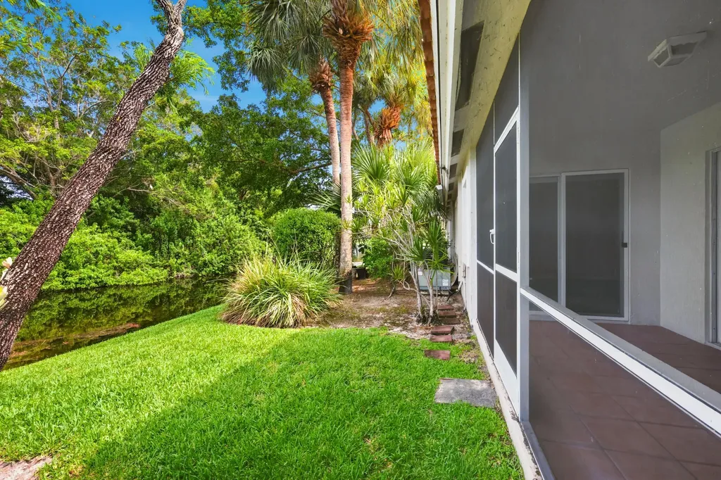 10432 Lake Vista Circle Boca Raton FL 33498