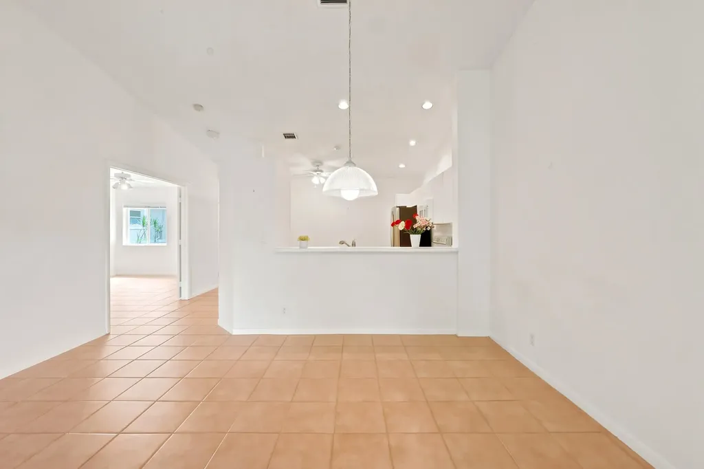 10432 Lake Vista Circle Boca Raton FL 33498