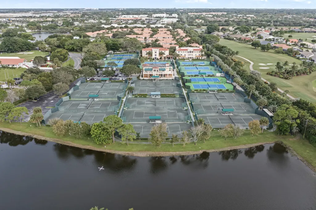 10432 Lake Vista Circle Boca Raton FL 33498