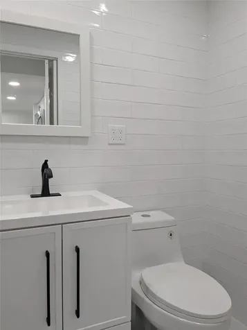 21 SE 11th Avenue Fort Lauderdale FL 33301