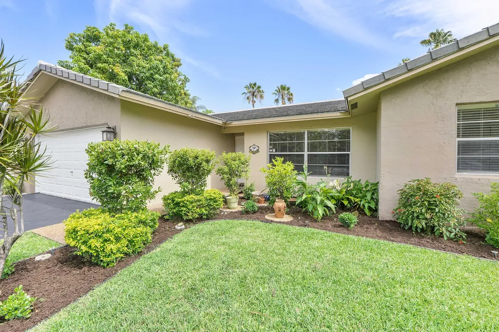 11454 NW 41st Street Coral Springs FL 33065