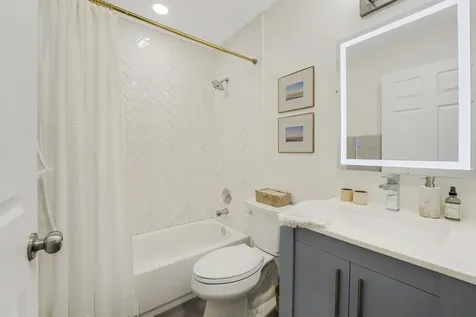 11 Vía De Casas Sur Boynton Beach FL 33426