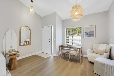 11 Vía De Casas Sur Boynton Beach FL 33426