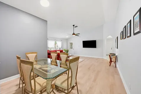 12445 SW 7th Place Davie FL 33325