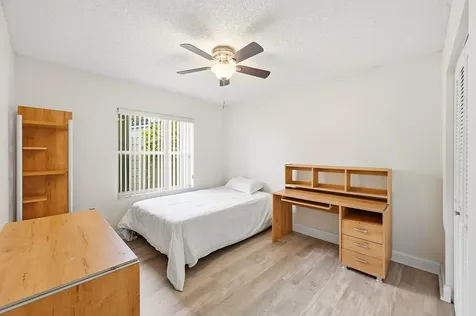 12445 SW 7th Place Davie FL 33325