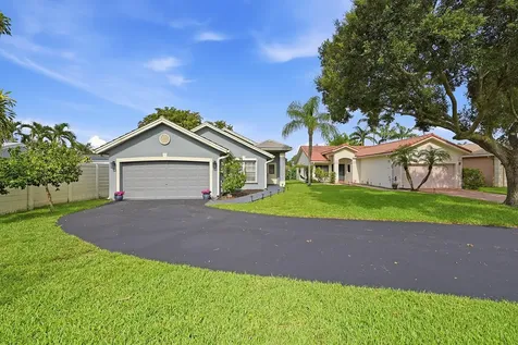 12445 SW 7th Place Davie FL 33325
