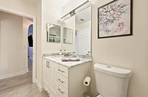 12445 SW 7th Place Davie FL 33325