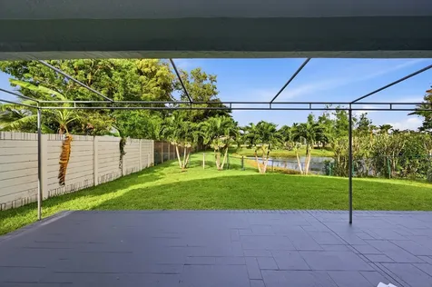 12445 SW 7th Place Davie FL 33325