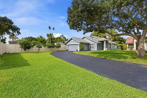12445 SW 7th Place Davie FL 33325