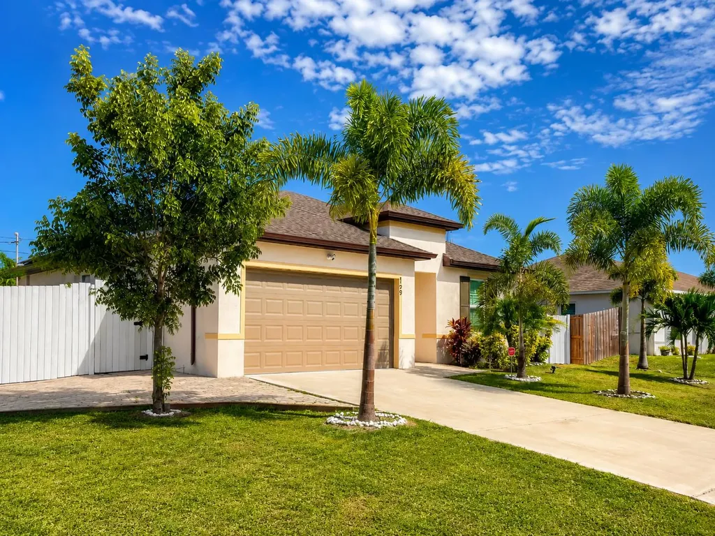 729 SW Haas Avenue Port St Lucie FL 34953