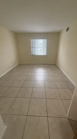 475 SE 8th Street Deerfield Beach FL 33441