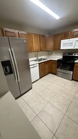 475 SE 8th Street Deerfield Beach FL 33441