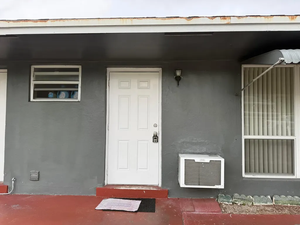 4109 SW 24th Street Fort Lauderdale FL 33317
