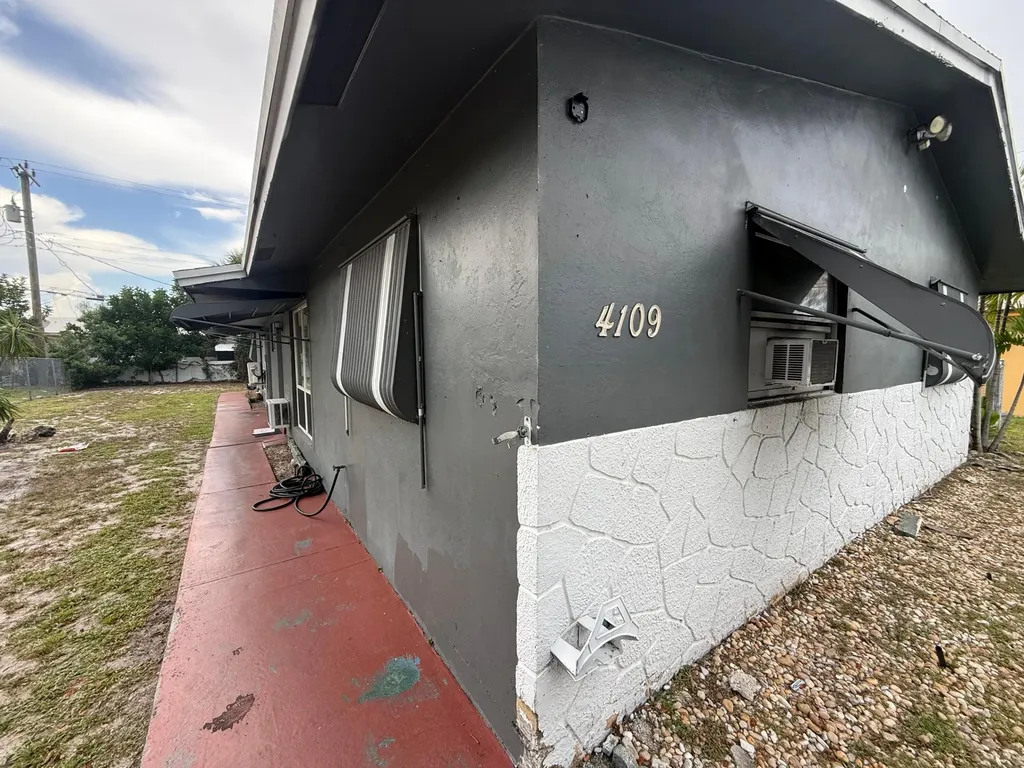 4109 SW 24th Street Fort Lauderdale FL 33317