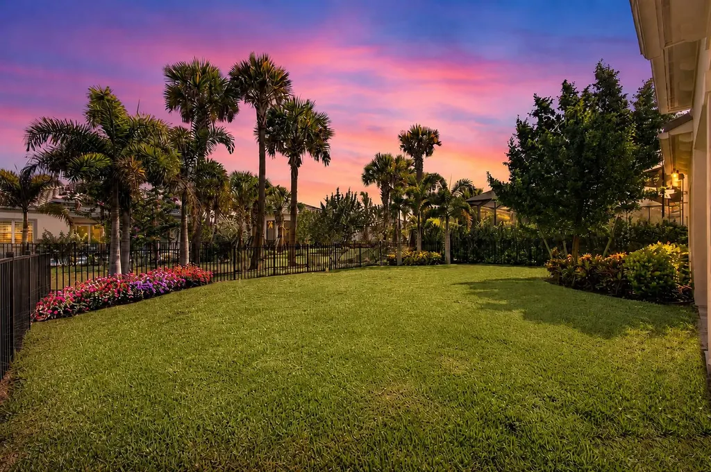 12525 Triumph Lane Palm Beach Gardens FL 33412