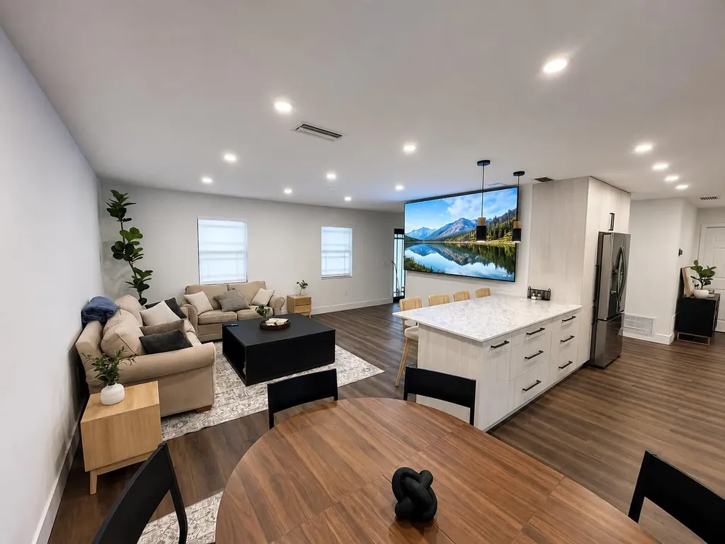 11370 NW 29th Street Sunrise FL 33323