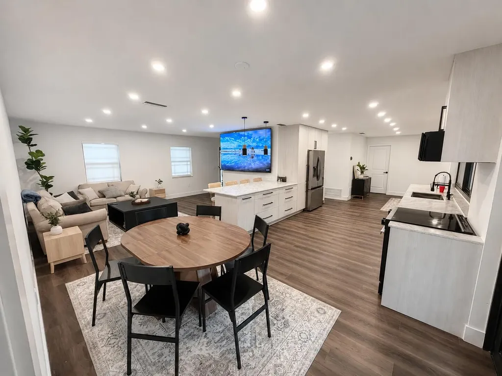 11370 NW 29th Street Sunrise FL 33323