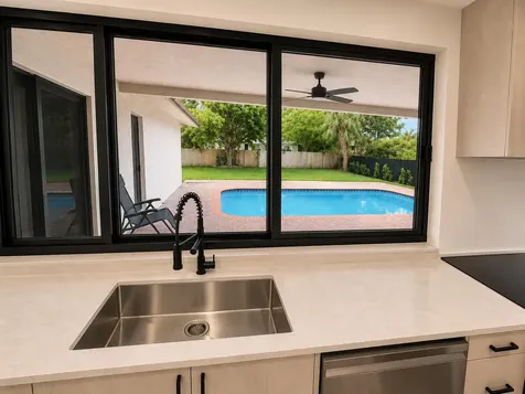 11370 NW 29th Street Sunrise FL 33323
