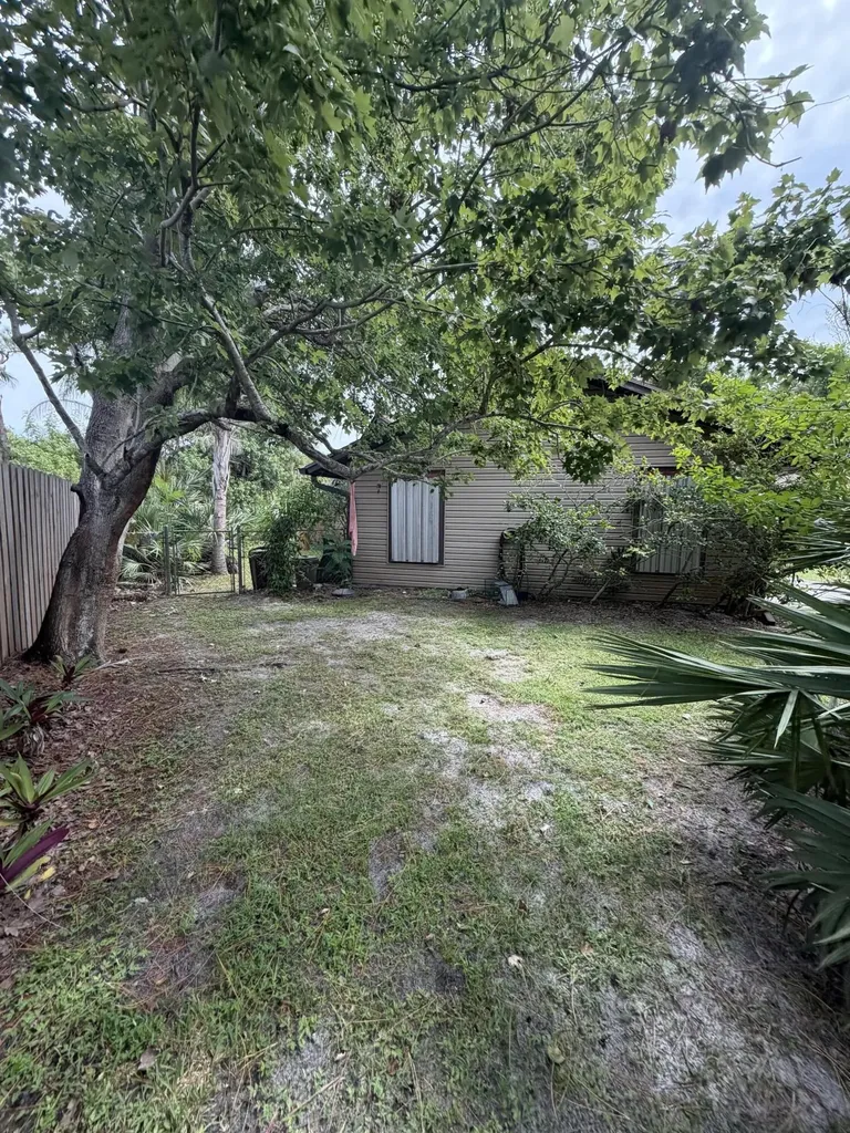 1321 SW Nikoma Street Palm City FL 34990