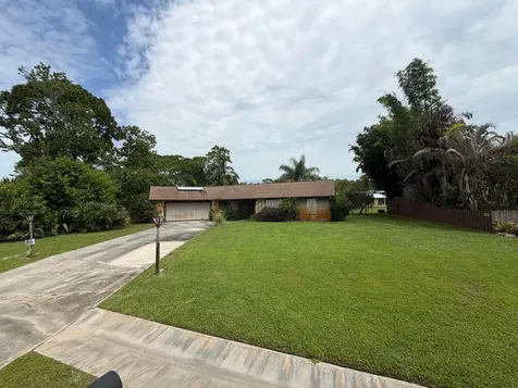 1321 SW Nikoma Street Palm City FL 34990