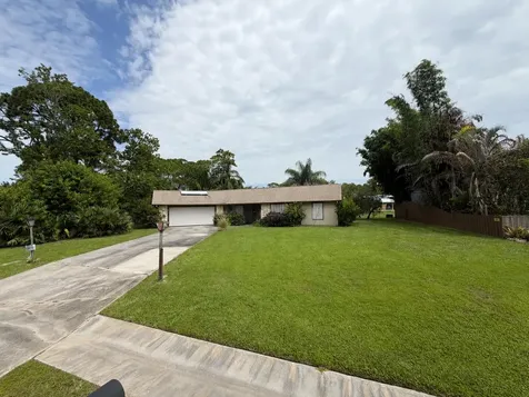 1321 SW Nikoma Street Palm City FL 34990