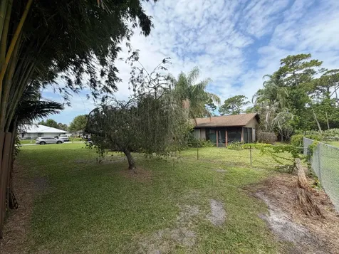 1321 SW Nikoma Street Palm City FL 34990