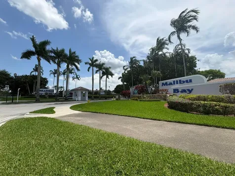 702 NW 208th Terrace Pembroke Pines FL 33029