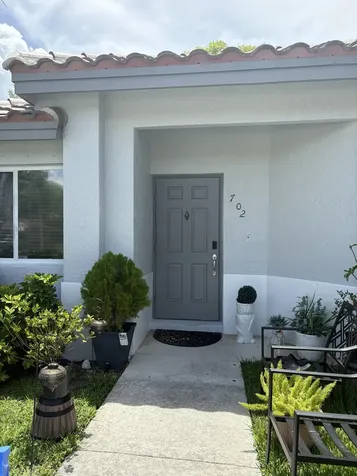 702 NW 208th Terrace Pembroke Pines FL 33029